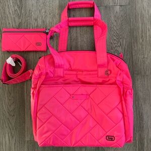 Lug- Saunter and Sway Pouch- Powerful Pink